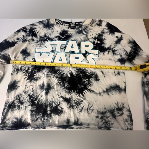 STAR WARS (DISNEY) TIE DYE PULLOVER SHIRT BY HER UNIVERSE. SIZE LARGE. - Picture 5 of 9